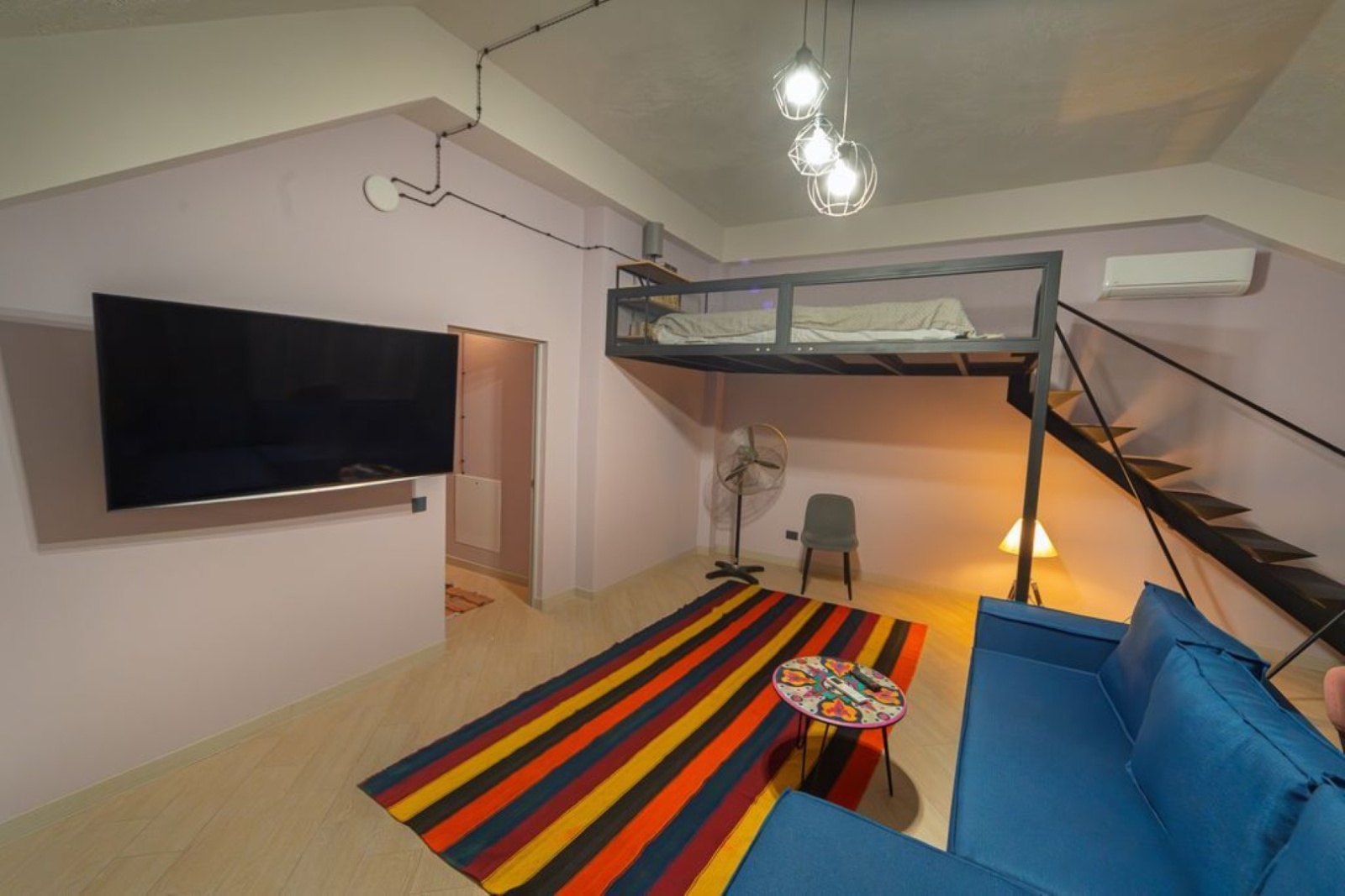 Двухкомнатная квартира 88 м² у моря