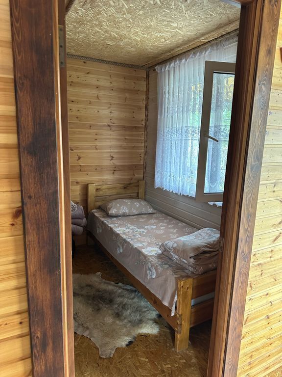 Маленький домик в горном селе Чох-Коммуна с панорамой на Гуниб и атмосферой полного уединения